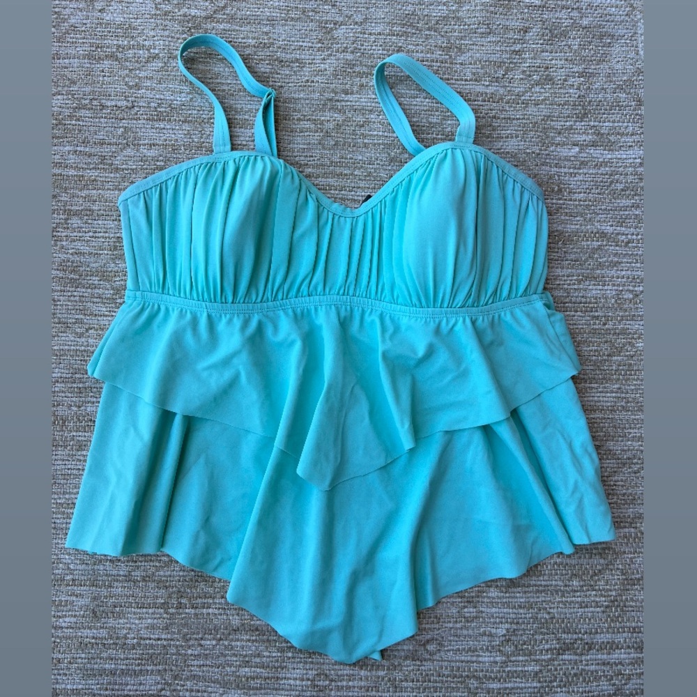 Torrid V shape layered tankini rusted. bust aqua blue turquoise size 1 - Picture 9 of 9